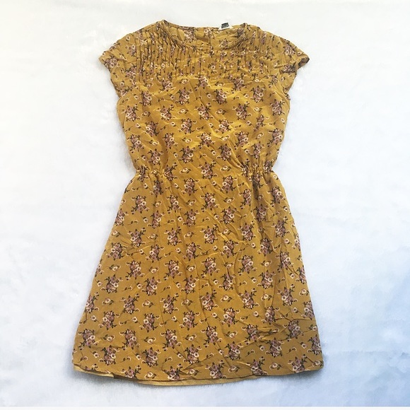 Fossil Dresses & Skirts - Yellow Fossil Silk Floral Dress